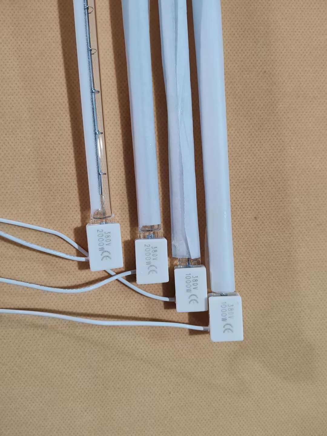 Technical Specifications of the 616mm 1500W Quartz Halogen Lamp with R7s Ceramic Ends